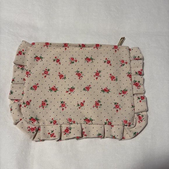 Sezane Floral Pouch - Picture 5 of 6